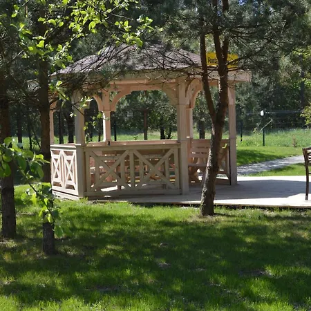 Cozy Apartments, Close To Park And Airport *