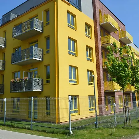 Cozy Apartments, Close To Park And Airport Apartman
