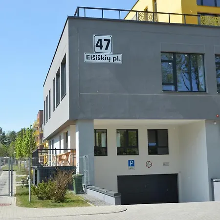 Cozy Apartments, Close To Park And Airport Vilnius