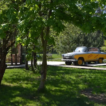 Cozy Apartments, Close To Park And Airport *